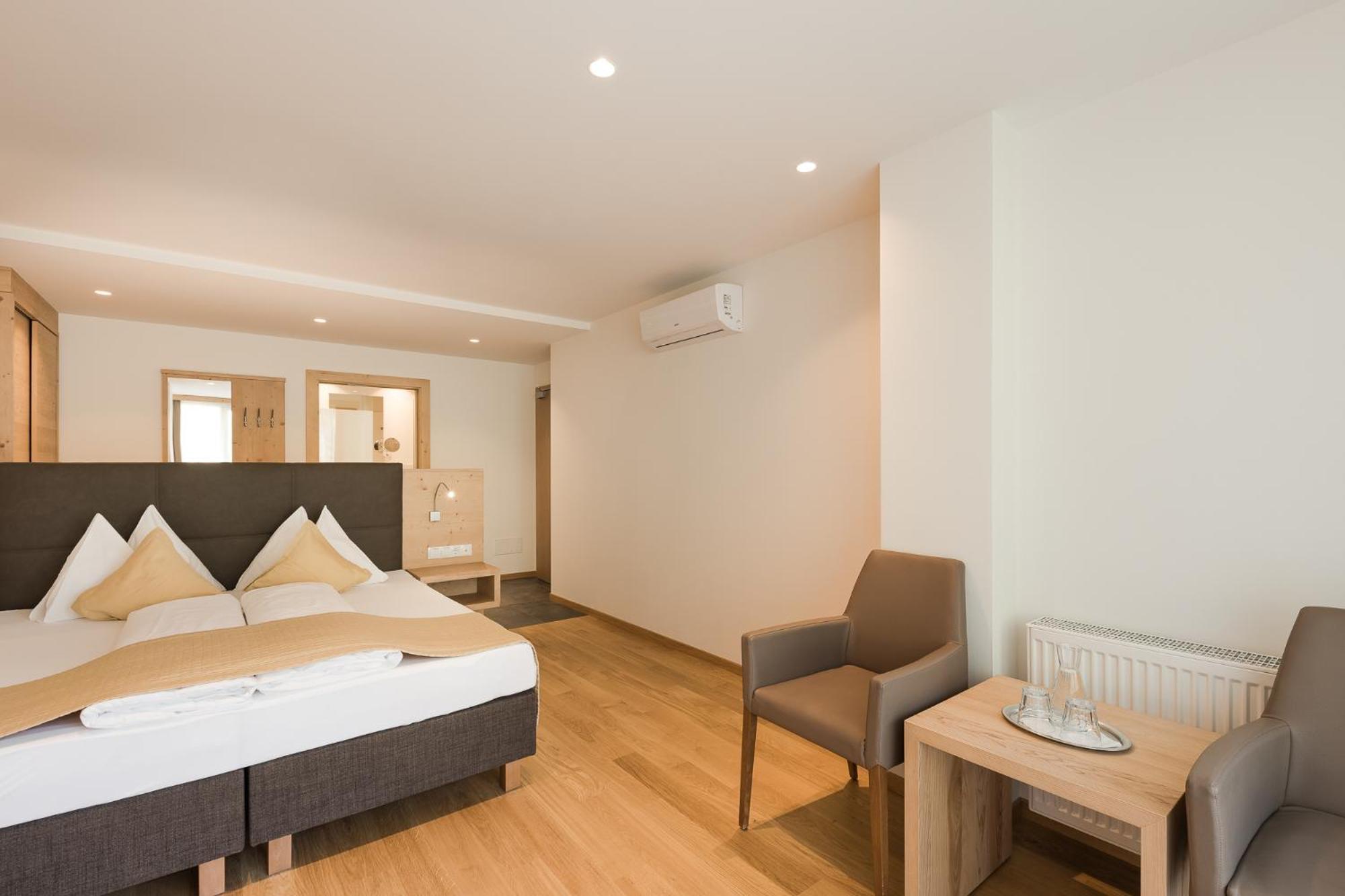 Hotel Kiendl Schenna Kamer foto