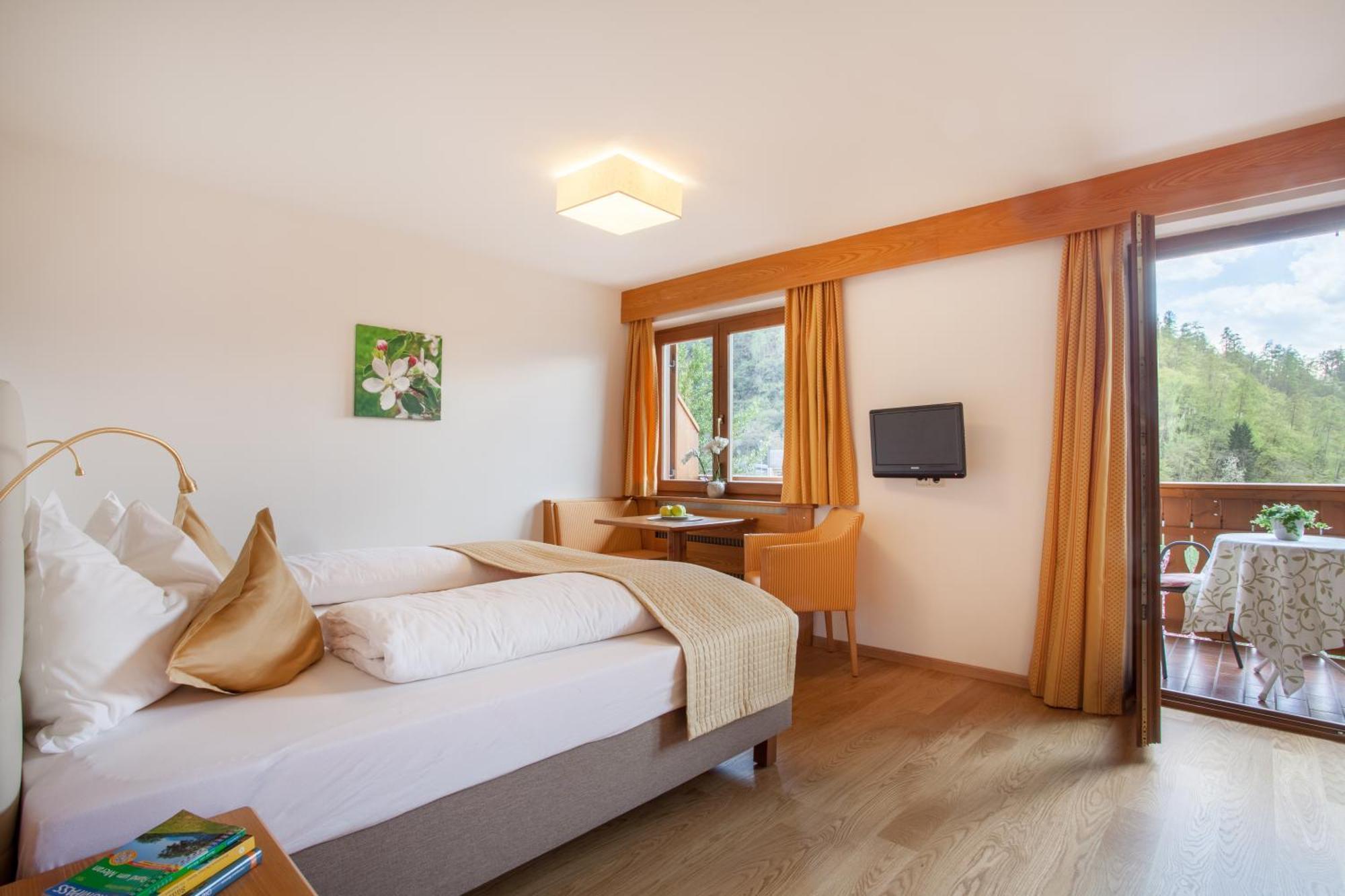 Hotel Kiendl Schenna Kamer foto