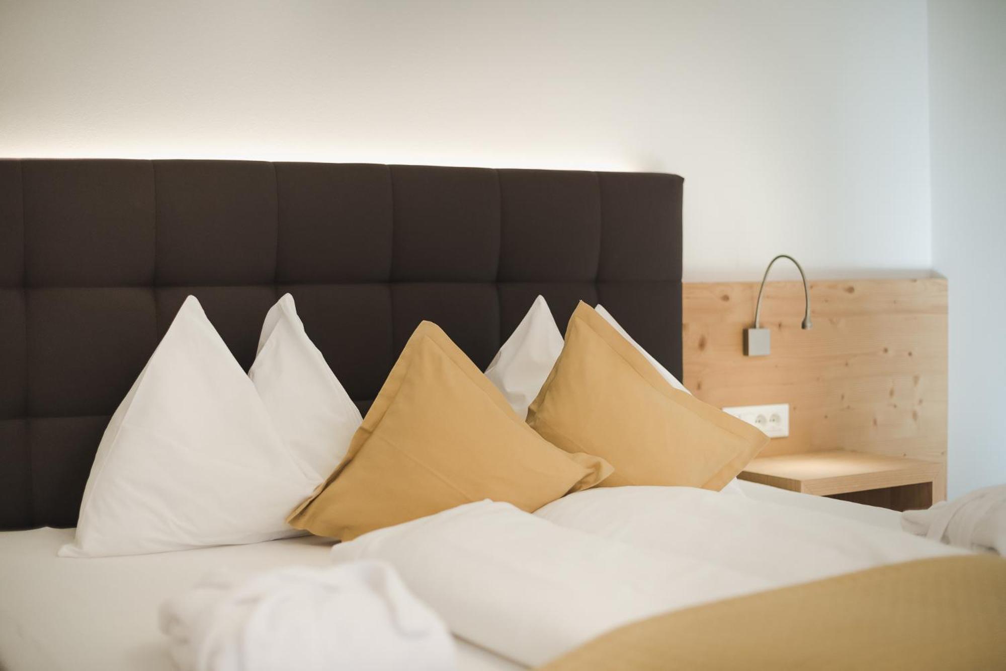 Hotel Kiendl Schenna Kamer foto