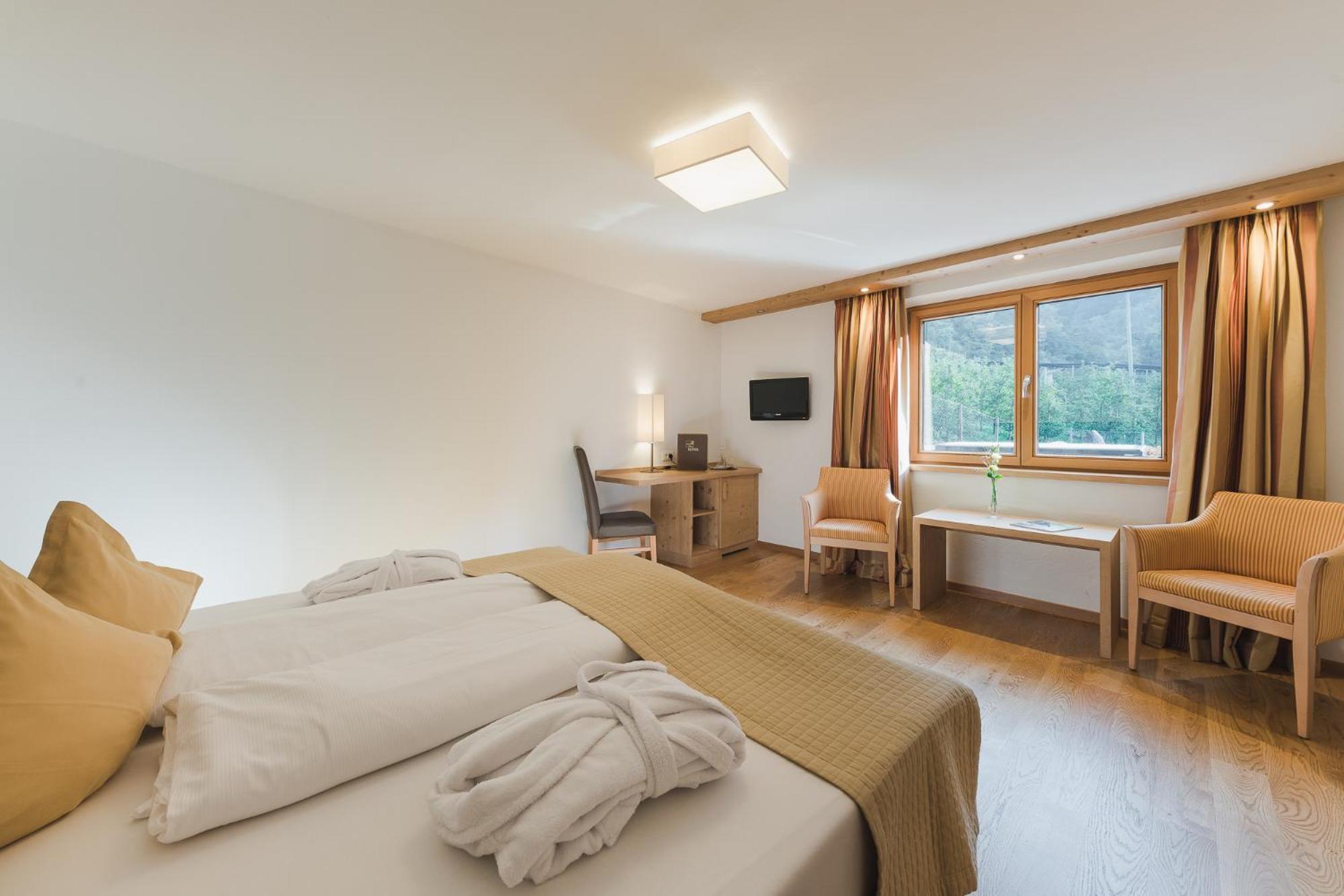 Hotel Kiendl Schenna Kamer foto