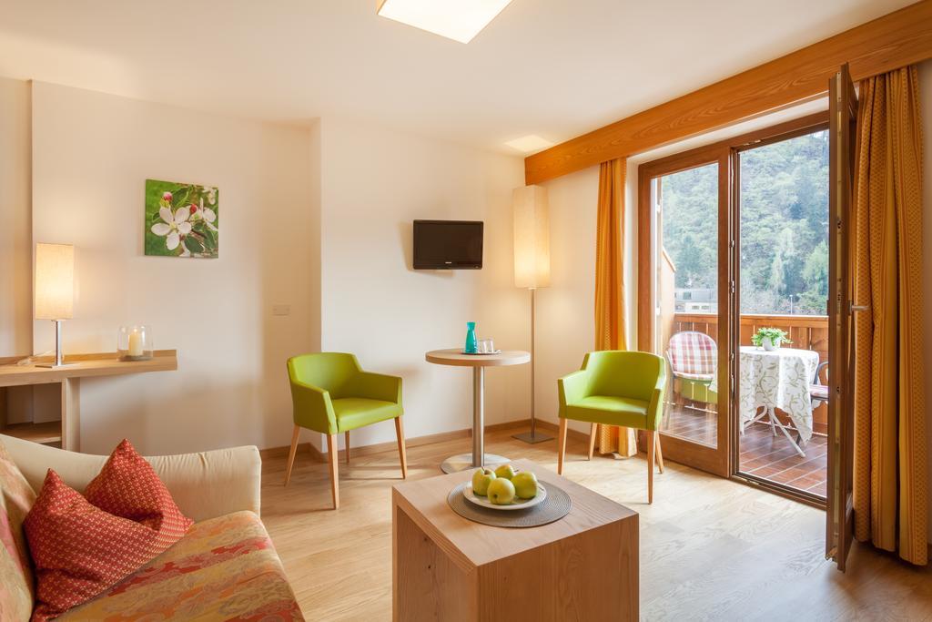 Hotel Kiendl Schenna Buitenkant foto