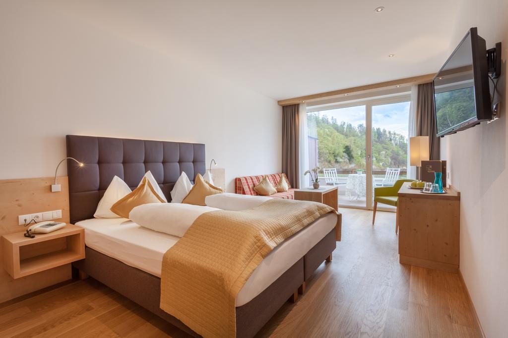 Hotel Kiendl Schenna Buitenkant foto